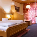 Alpin Panoramahotel Laerchenhof Szálloda Heiligenblut