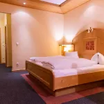 Alpin Panoramahotel Laerchenhof Szálloda Heiligenblut