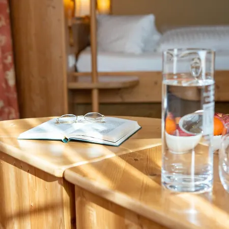 호텔 Alpin Panoramahotel Laerchenhof 4*