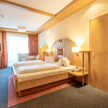 Alpin Panoramahotel Laerchenhof