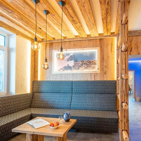 Alpin Panoramahotel Laerchenhof 호텔 하일리겐불루트