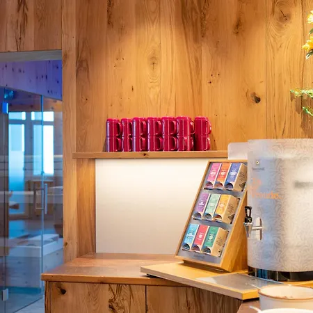 酒店 Alpin Panoramahotel Laerchenhof 海利根布卢特