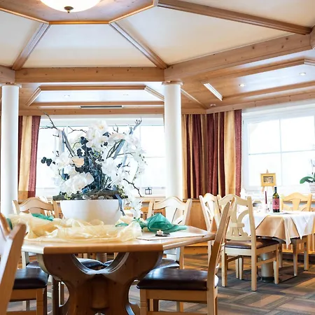 酒店 Alpin Panoramahotel Laerchenhof