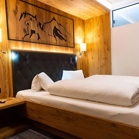 Alpin Panoramahotel Laerchenhof 酒店 4*