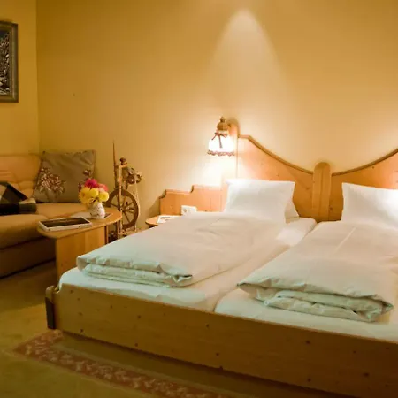 Alpin Panoramahotel Laerchenhof 4*