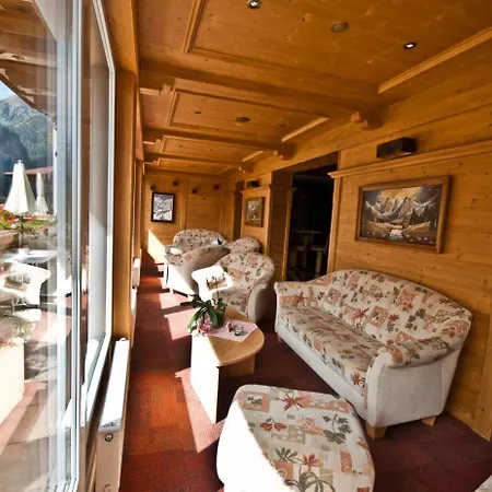 Panoramahotel Larchenhof 4* Heiligenblut