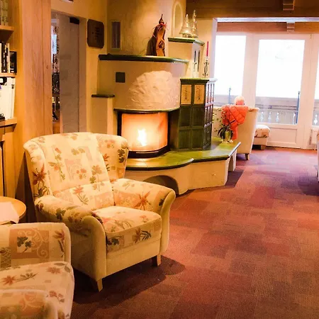 Alpin Panoramahotel Laerchenhof 4*