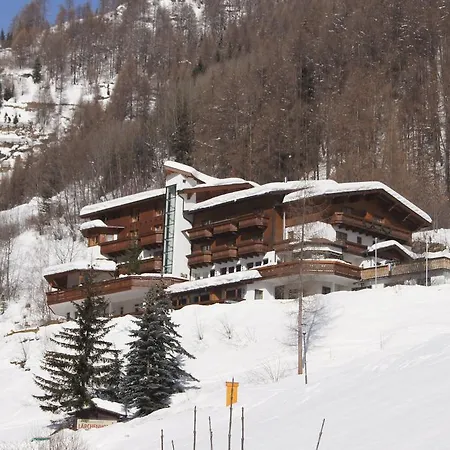Alpin Panoramahotel Laerchenhof 호텔 하일리겐불루트