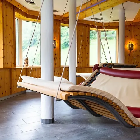 Alpin Panoramahotel Laerchenhof 4*