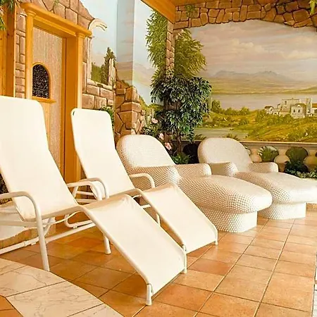 Alpin Panoramahotel Laerchenhof Hotel 4*