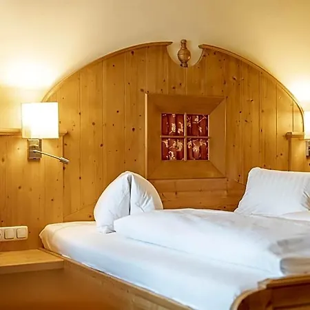 Alpin Panoramahotel Laerchenhof