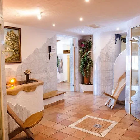 Alpin Panoramahotel Laerchenhof 4*