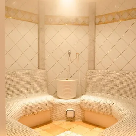 Hotel Panoramahotel Larchenhof 4*