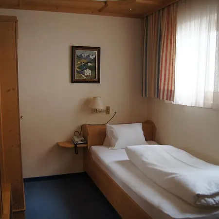 Alpin Panoramahotel Laerchenhof 호텔