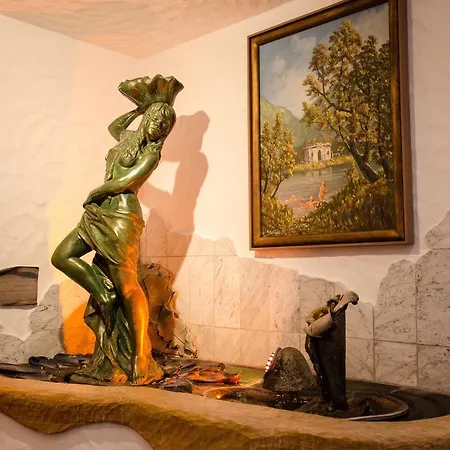Alpin Panoramahotel Laerchenhof 호텔 4*