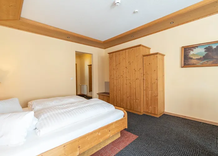 Alpin Panoramahotel Laerchenhof Hotel